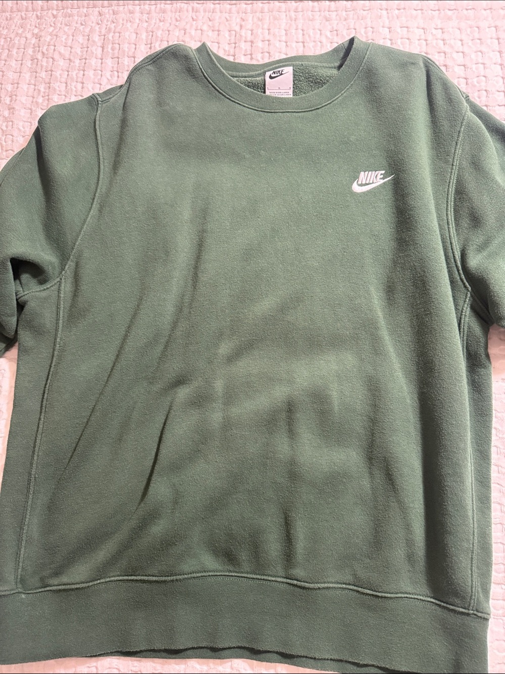 Nike Men's Sage Green Crewneck Sweatshirt